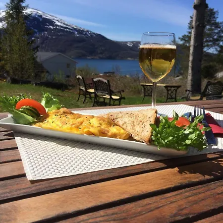 Stetind Hotel Kjøpsvik